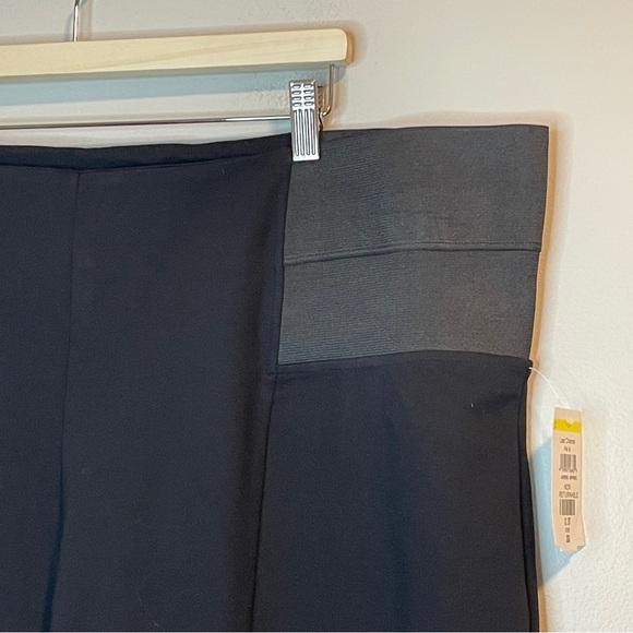 Eloquii Flat Front Pull On Bootcut Straight Black Pants Women's Size 26 - Picture 2 of 6